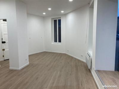 Immeuble - 170 m² - 6 pièces