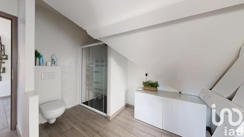 Maison - 201 m² - 8 pièces