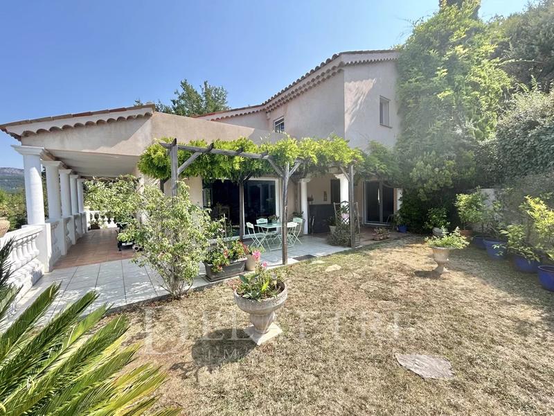 Villa - 175 m² - 7 pièces