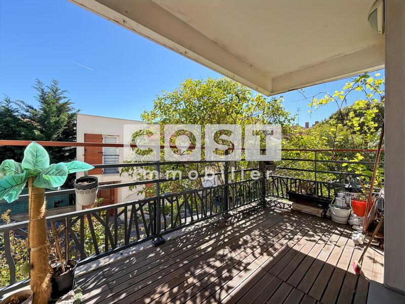 Appartement - 82 m² - 4 pièces