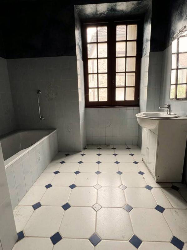 Maison - 110 m² - 6 pièces