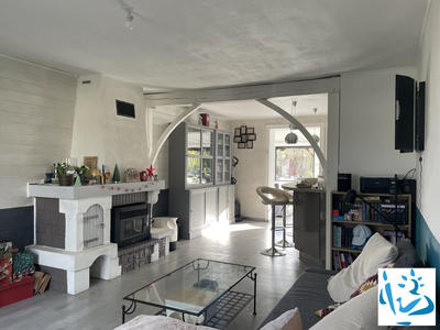 Maison - 93 m² - 4 pièces