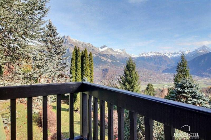 Châlet - 271 m² - 7 pièces