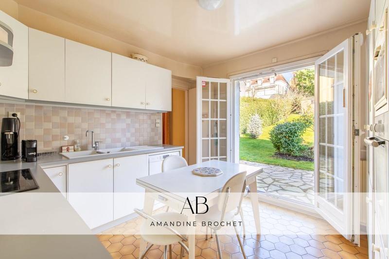 Maison - 163 m² - 6 pièces