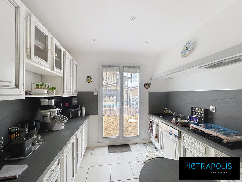 Maison - 122 m² - 5 pièces