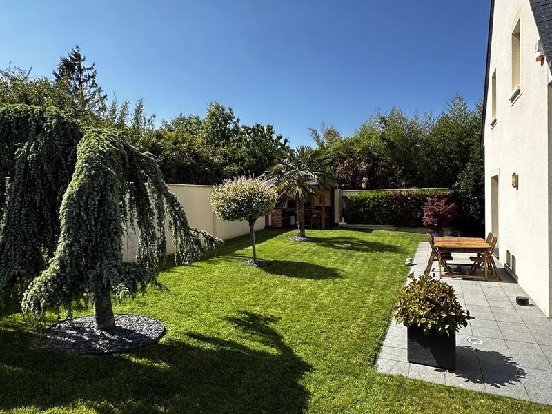 Maison - 200 m² - 6 pièces