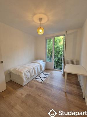 Chambre - 12 m² - 1 pièce