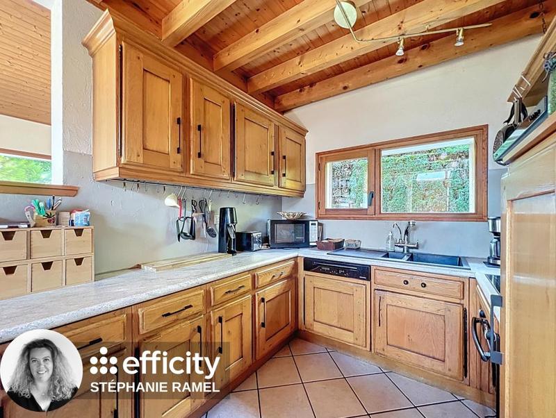 Maison - 143 m² - 6 pièces