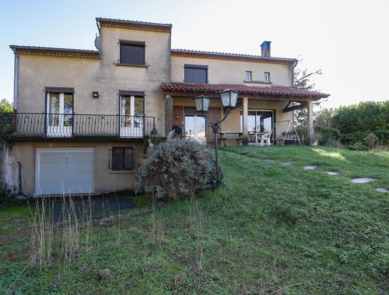 Maison - 163 m² - 8 pièces