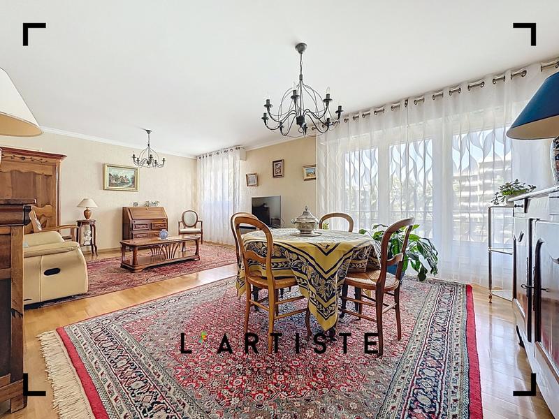 Appartement - 85 m² - 4 pièces