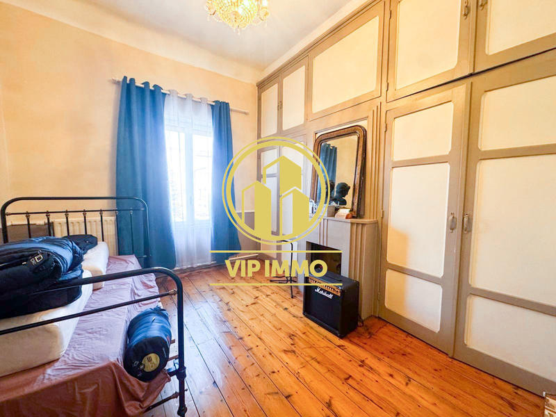 Maison - 180 m² - 6 pièces