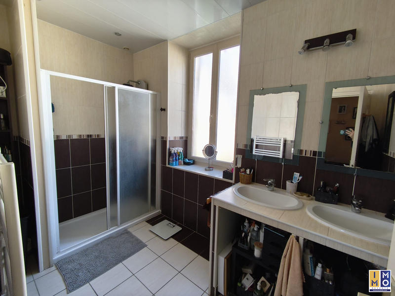 Maison ancienne - 196 m² - 8 pièces