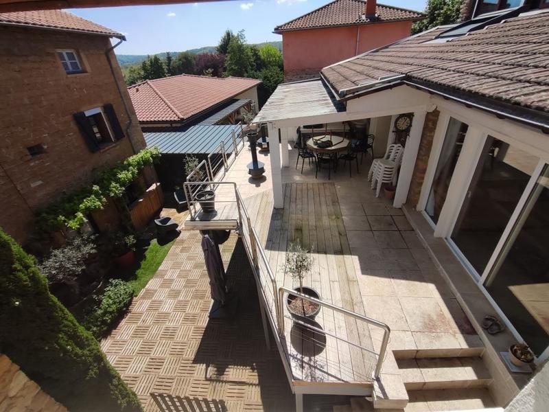 Maison - 205 m² - 7 pièces