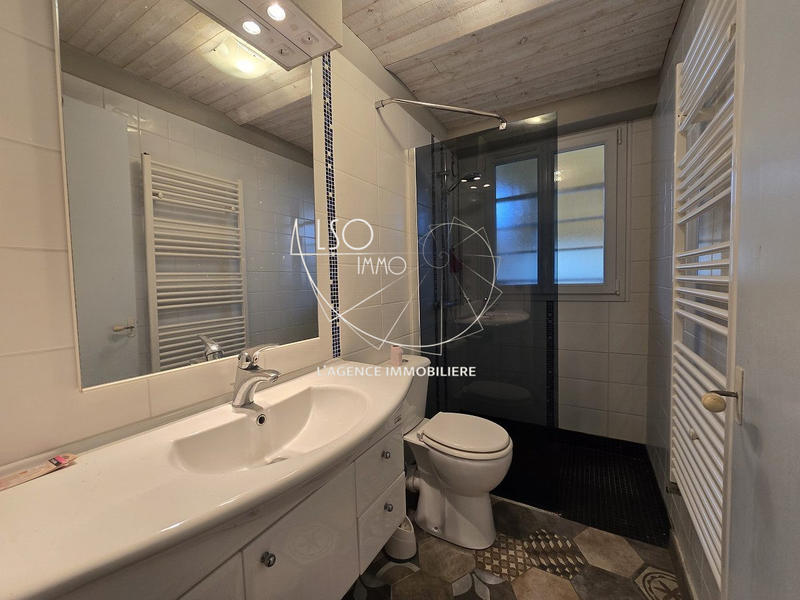 Maison traditionnelle - 185 m² - 6 pièces