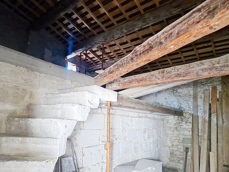 Maison - 233 m² - 6 pièces