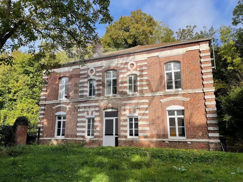 Propriété - 175 m² - 7 pièces