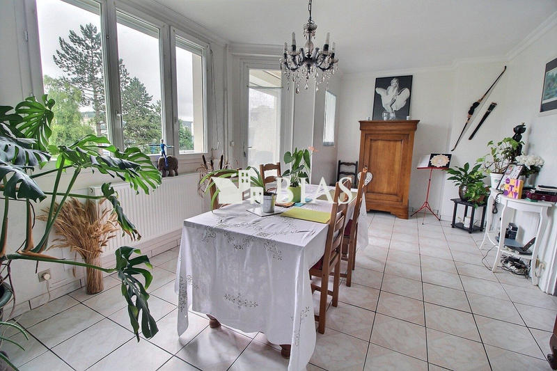 Maison - 114 m² - 6 pièces