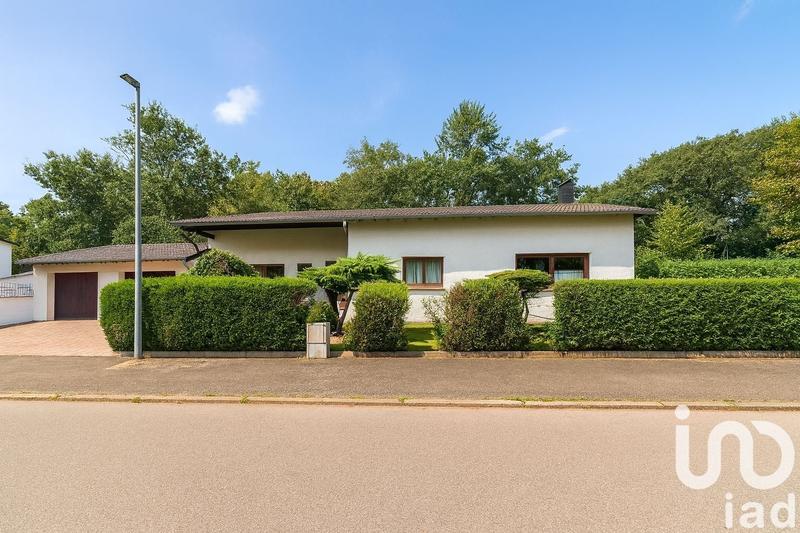 Maison - 245 m² - 10 pièces