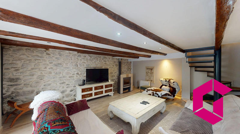 Maison - 160 m² - 7 pièces