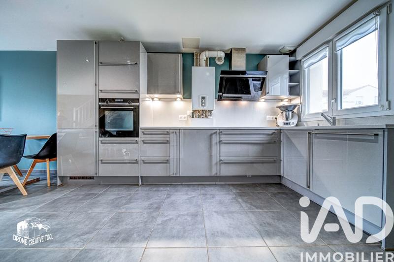 Maison - 80 m² - 5 pièces