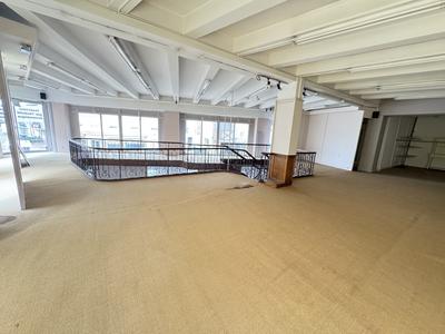 Local commercial - 330 m²