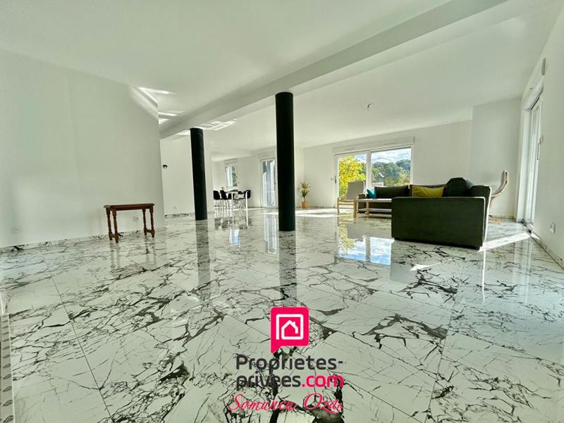 Maison - 150 m² - 5 pièces