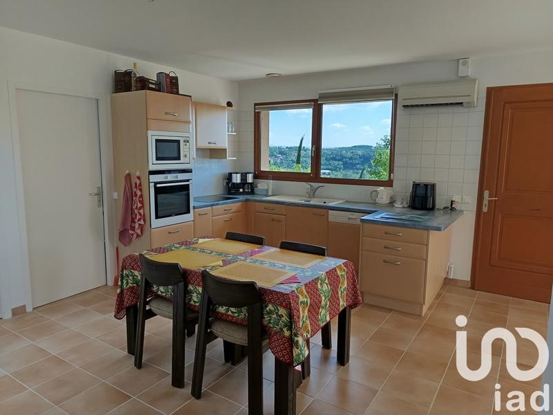 Maison - 182 m² - 5 pièces