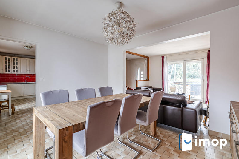 Maison - 136 m² - 5 pièces