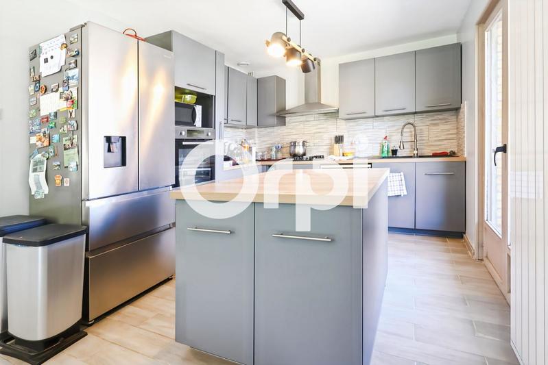 Maison - 95 m² - 4 pièces