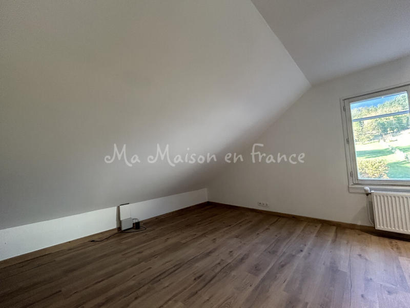 Maison - 110 m² - 6 pièces