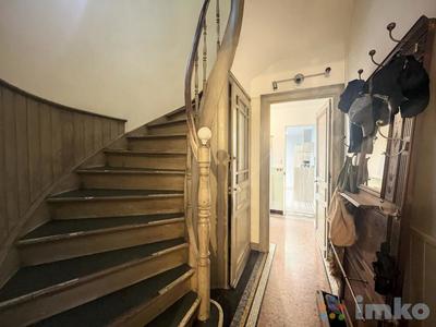 Maison bourgeoise - 251 m² - 12 pièces