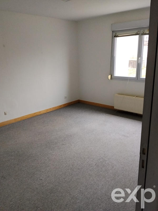 Bureau - 93 m² - 5 pièces