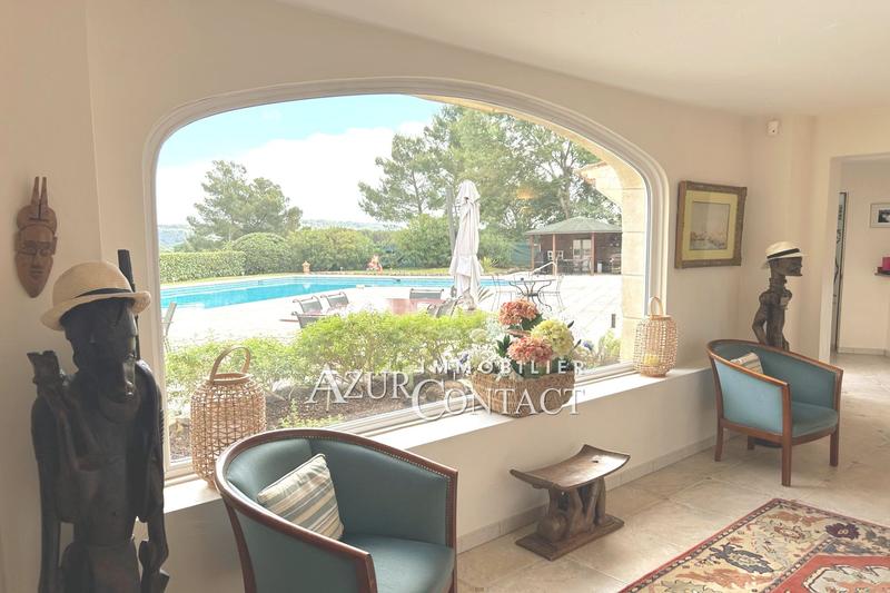 Villa - 295 m² - 5 pièces