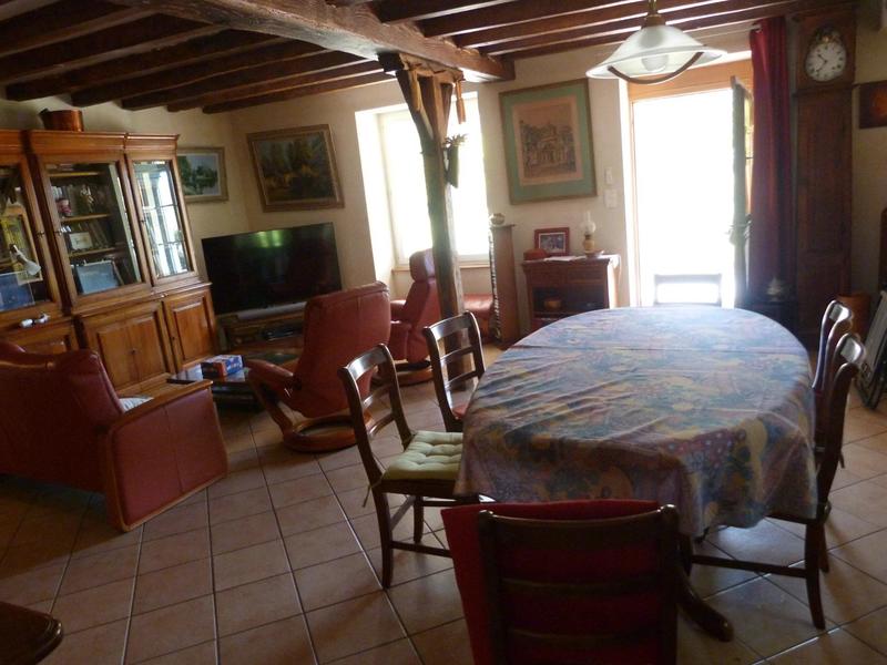 Maison - 180 m² - 7 pièces