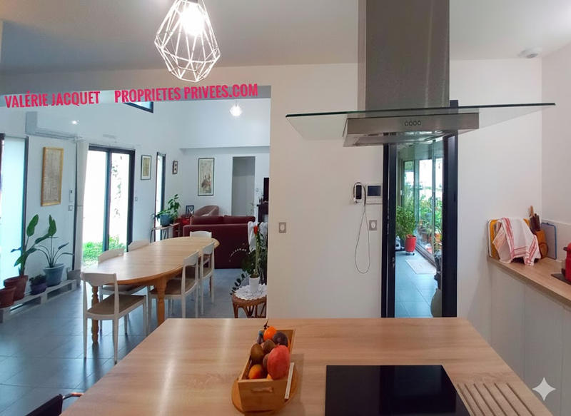 Maison - 125 m² - 5 pièces