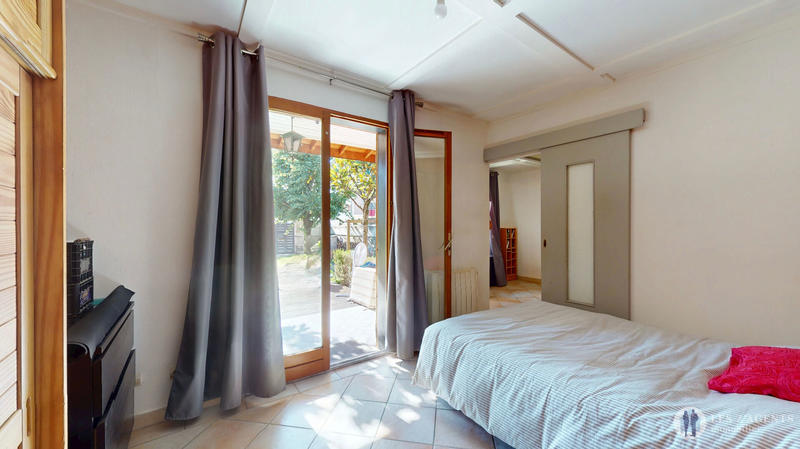 Maison - 100 m² - 6 pièces