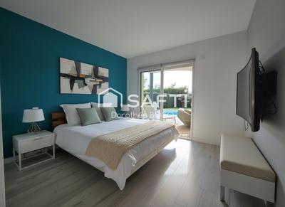 Maison - 180 m² - 5 pièces