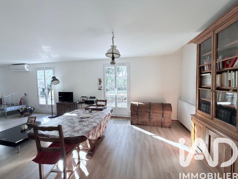 Maison - 215 m² - 8 pièces