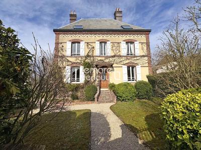 Propriété - 200 m² - 10 pièces