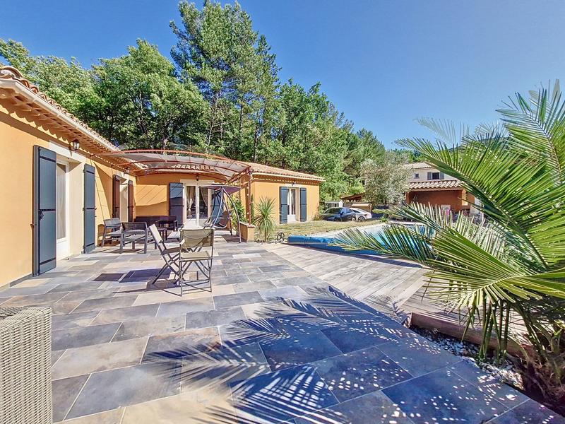 Villa - 138 m² - 4 pièces