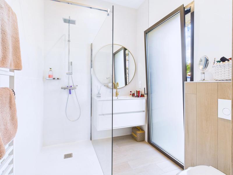 Villa - 200 m² - 6 pièces