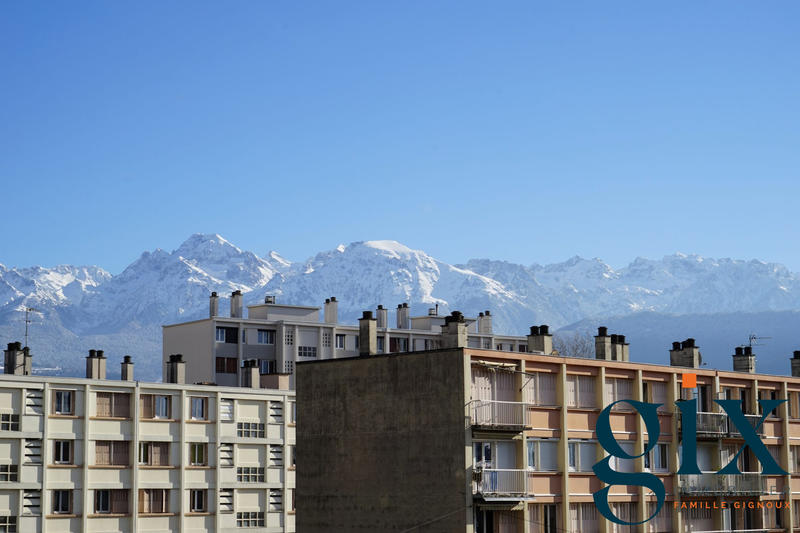 Appartement - 98 m² - 4 pièces