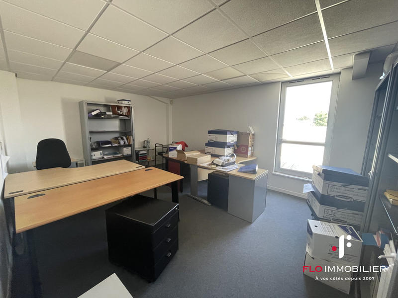 Local d'activités - 2 272 m²