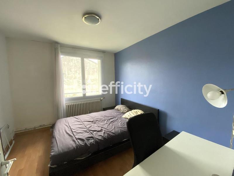 Appartement - 89 m² - 5 pièces