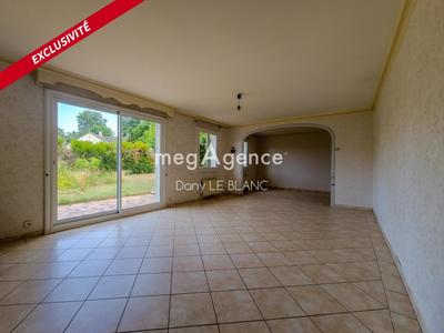 Maison - 93 m² - 5 pièces