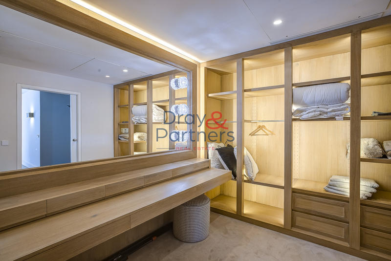 Appartement - 550 m² - 13 pièces