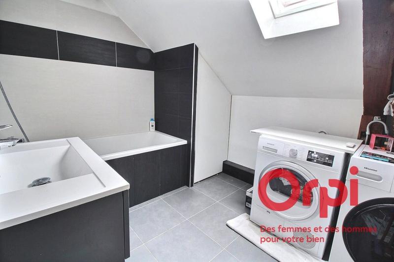 Appartement - 90 m² - 4 pièces