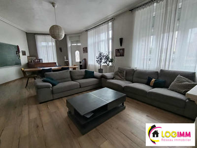 Maison - 203 m² - 10 pièces