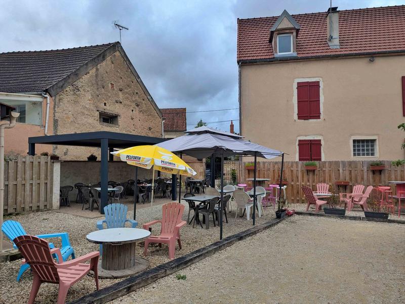 Maison - 365 m² - 6 pièces