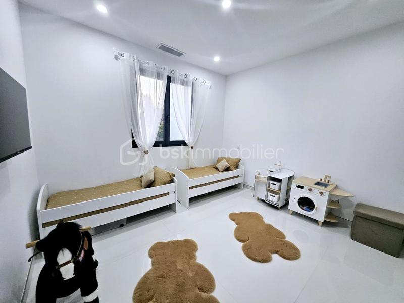 Maison - 160 m² - 5 pièces